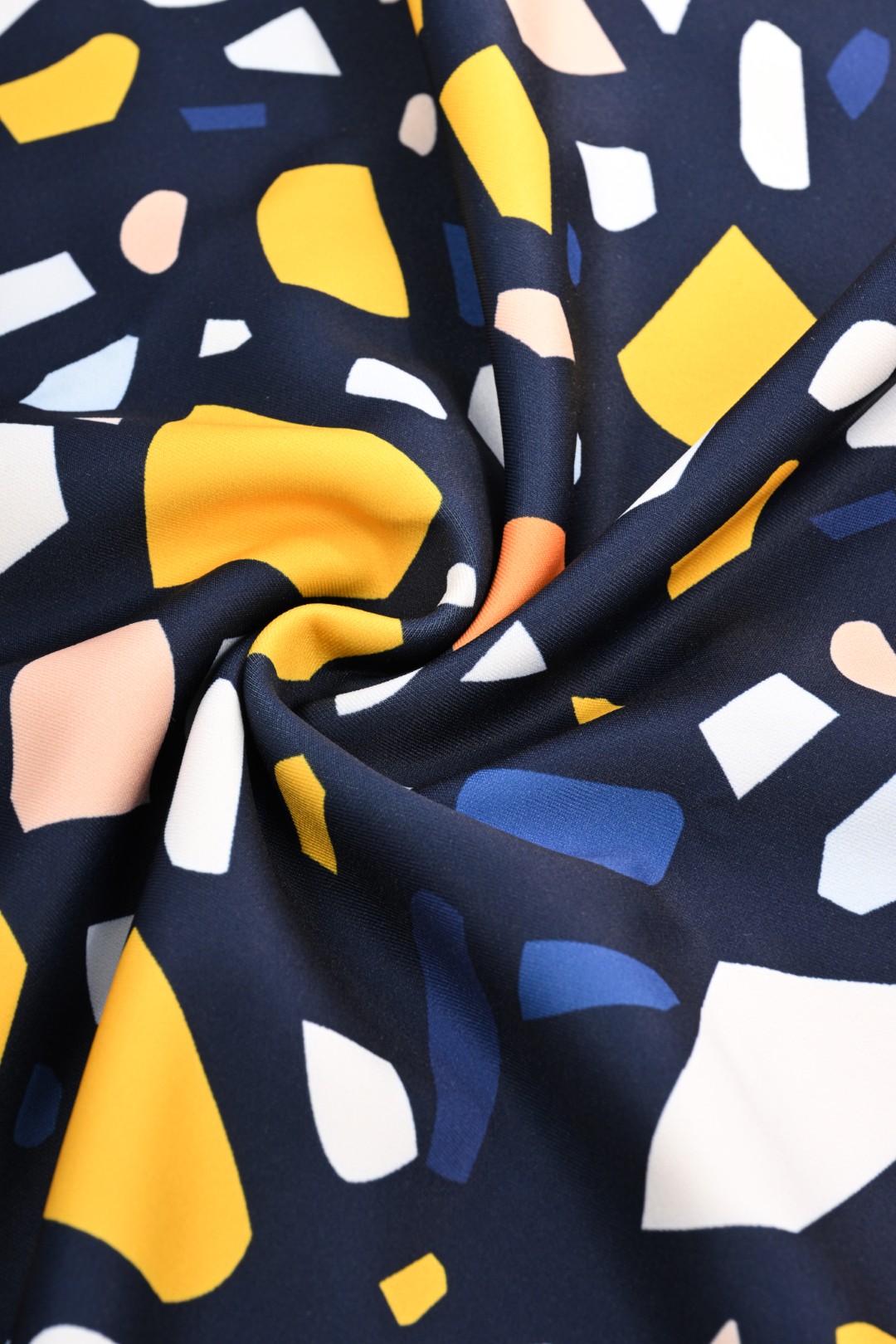 Cubre valija grande 28″ a 30″ azul con estampado amarillo 5 Cubre valija grande 28″ a 30″ azul con estampado amarillo - Imagen 5