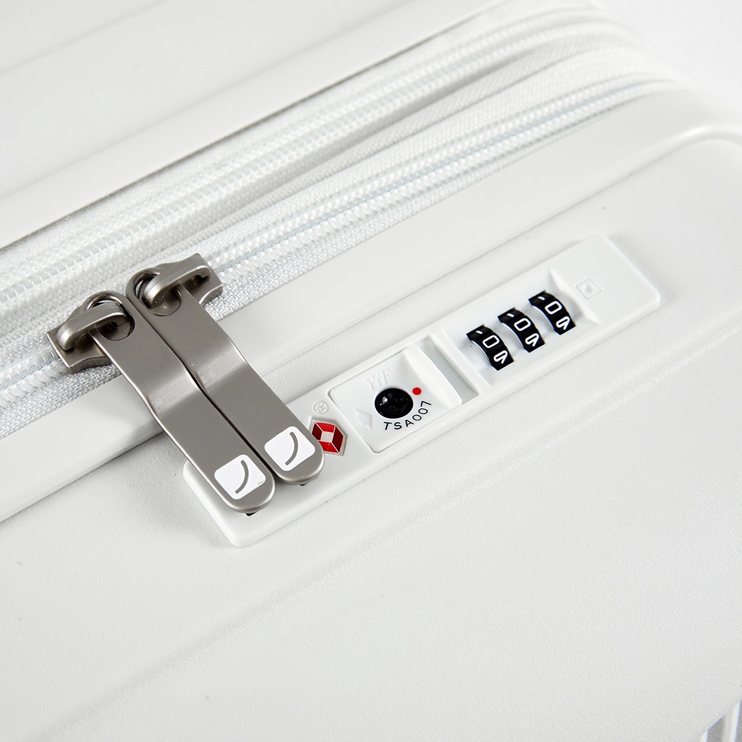 Valija Carry On 20″ JourneyJet White 3 Valija Carry On 20″ JourneyJet White - Imagen 3